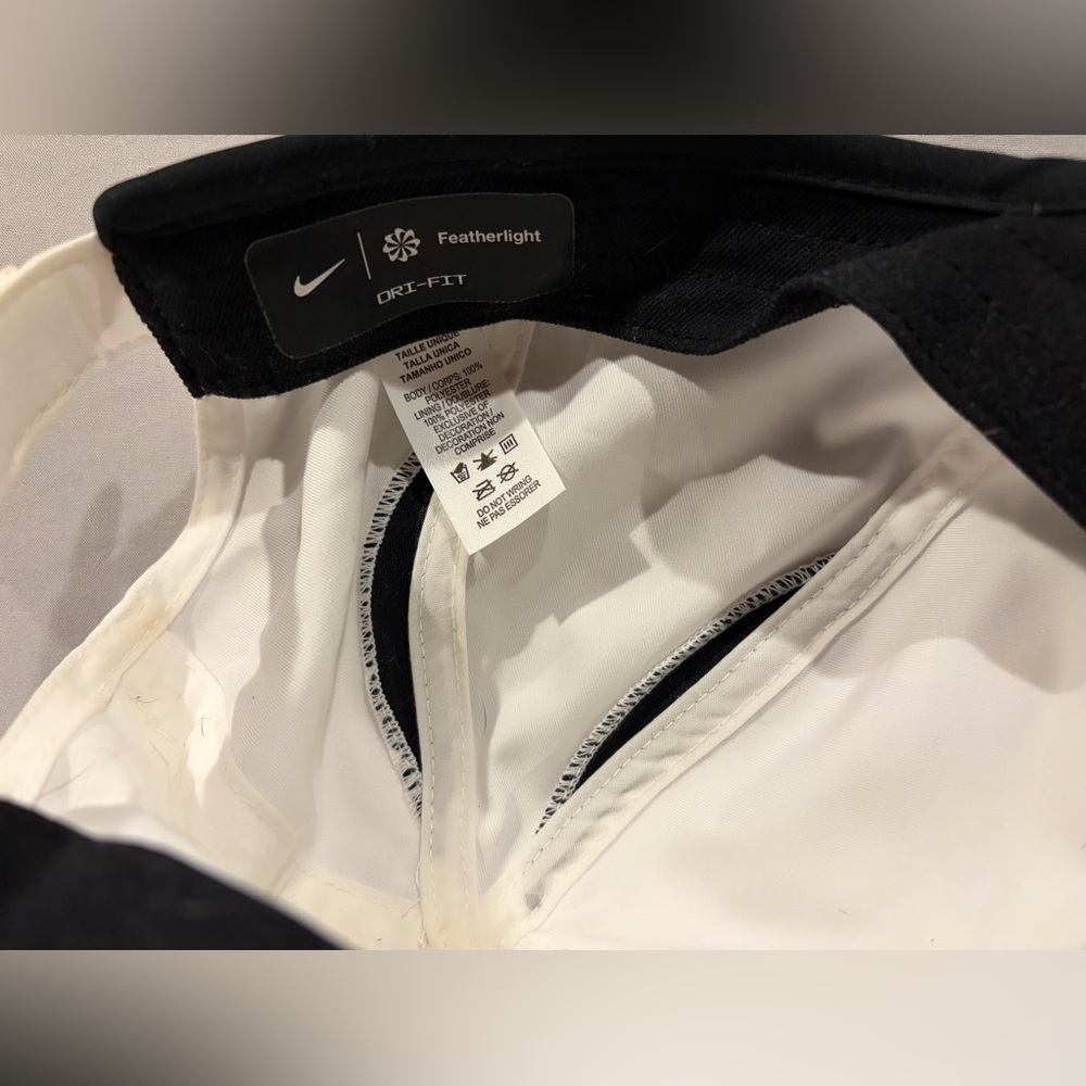 Nike Dr-fit Featherlight White and Black Performance running Cap - Picture 6 of 7